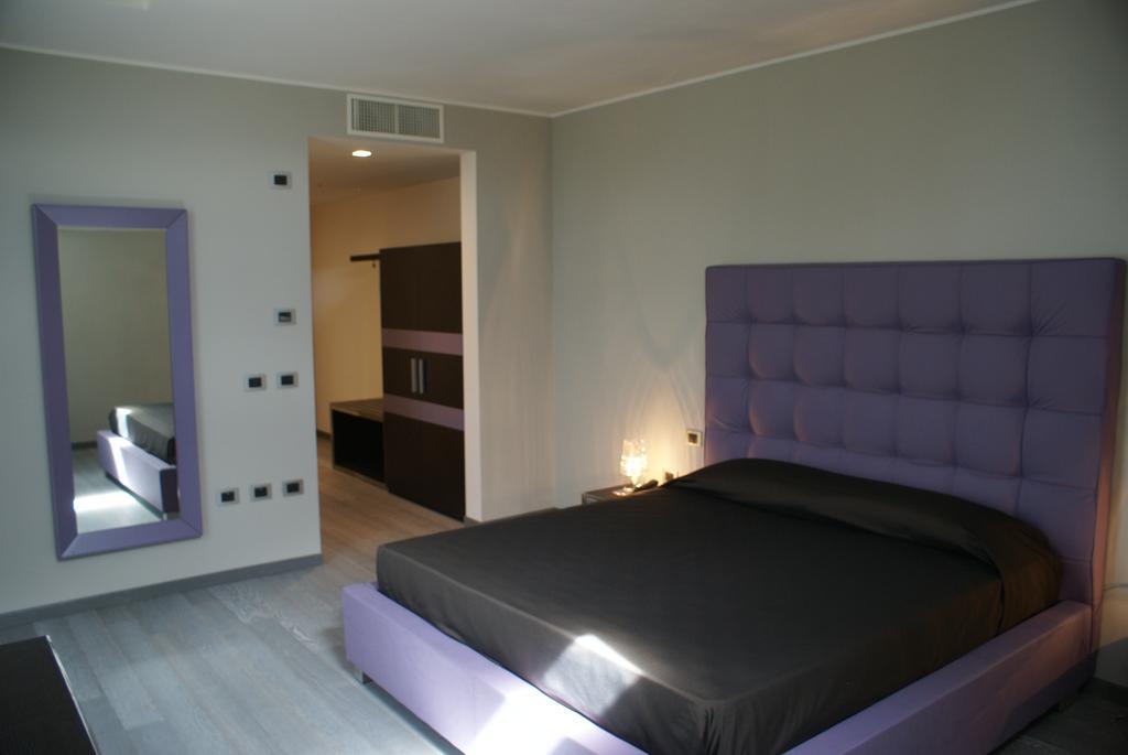 Blue Hotel Suzzara Kültér fotó